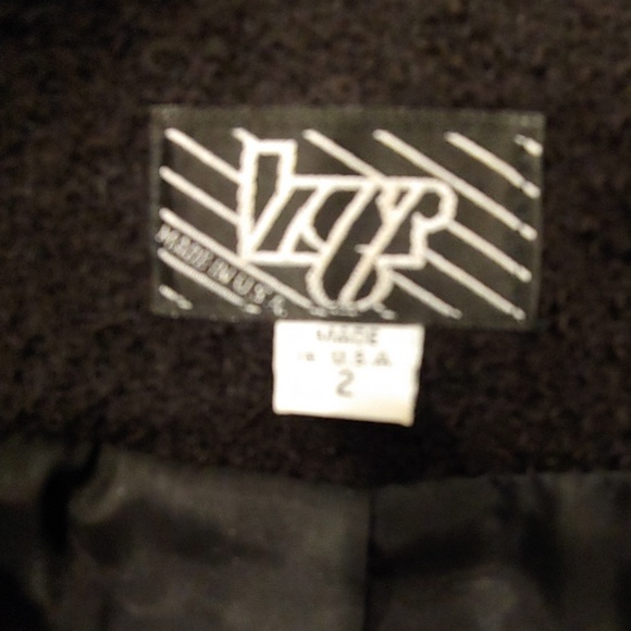 Vintage Black Petit Wool Blazer - Picture 4 of 5